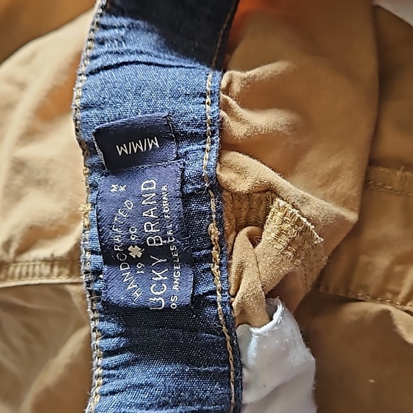 Boys Cargo Shorts Biege (M) - Picture 6 of 6